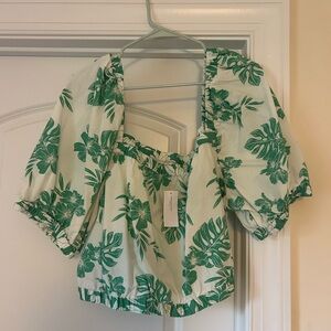 American Eagle Outfitters White and Green Puff Sleeve Crop Blouse